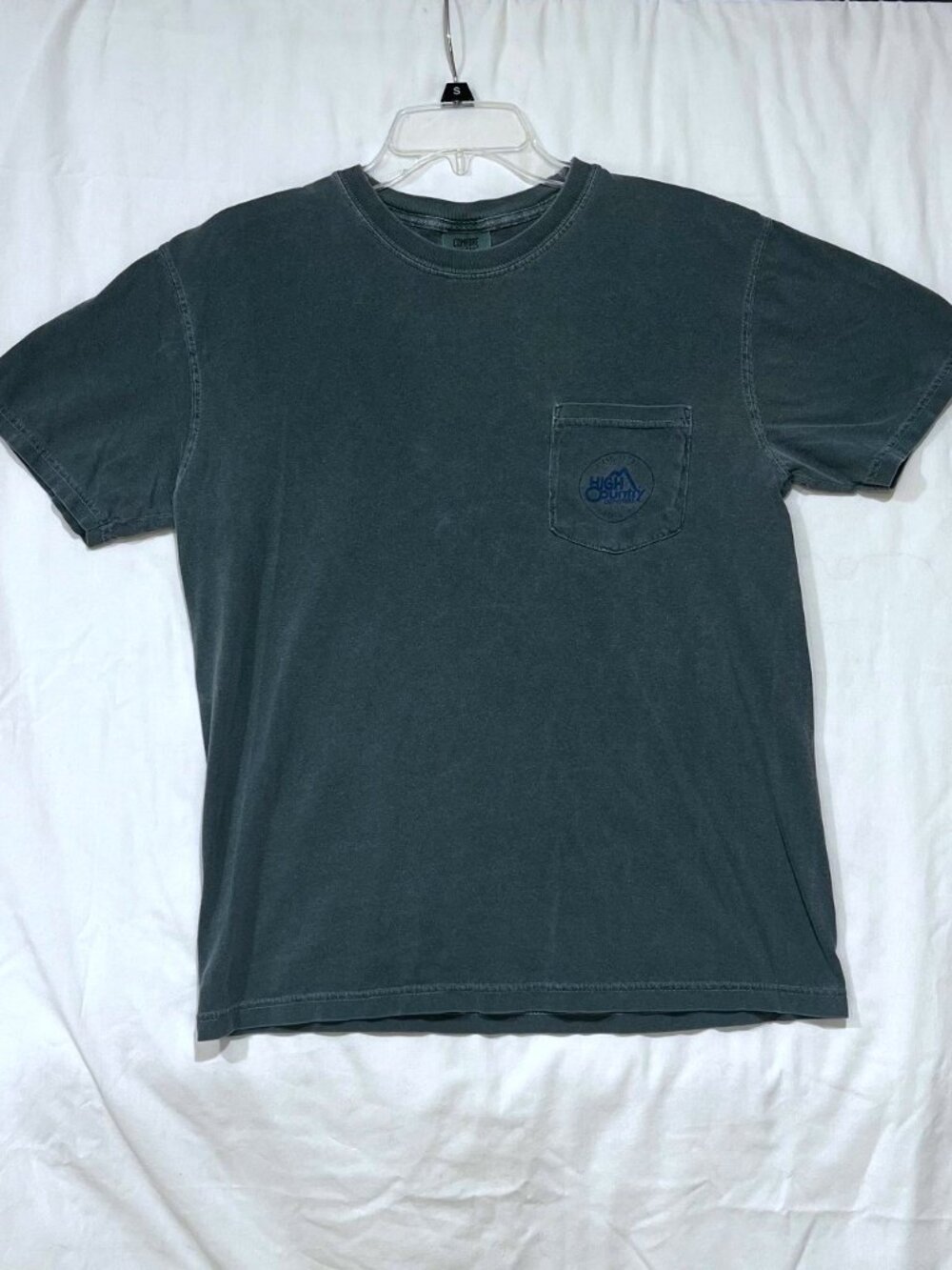 High Country Outfitters Men’s T-Shirt – Comfort Colors - Dark Green - Size M